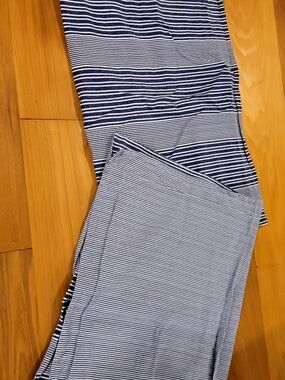 Tommy Hilfiger Navy and White Striped Standard Pillow Cases